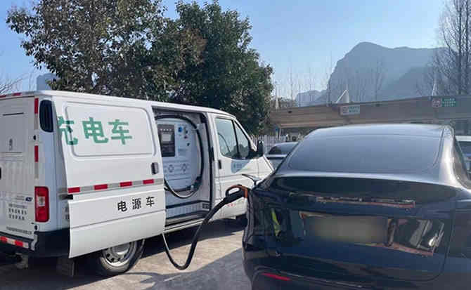 阿克苏汽车搭电