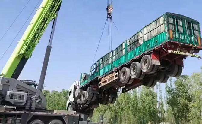 阿克苏道路脱困救援案例